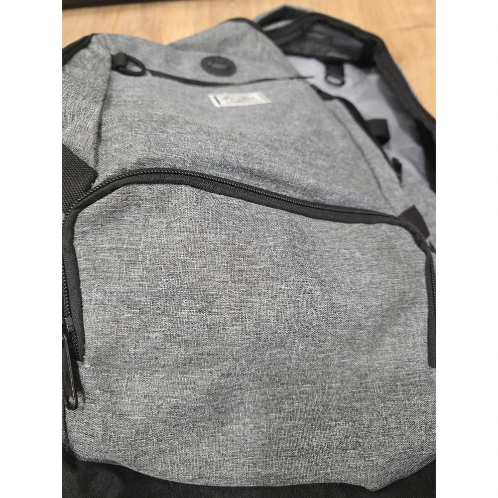 Dyallie (The Finest Quality) yallie gray